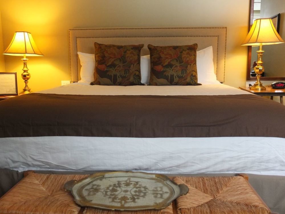 The English Inn Eaton Rapids Экстерьер фото