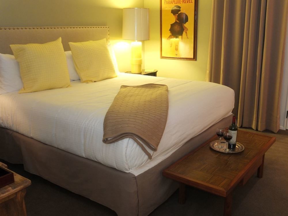 The English Inn Eaton Rapids Экстерьер фото